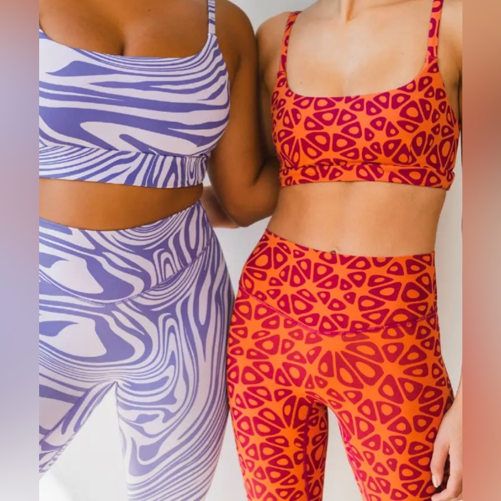 Bundle of 2 Vitality X Cosmopolitan Leggings 🧡💜